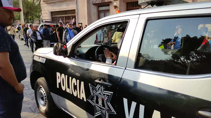 Dan de baja a cinco elementos de Tránsito en Guanajuato por corrupción y falta de confianza